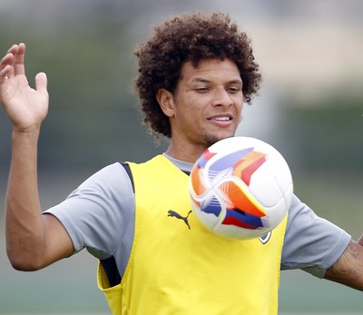 Em meio à polêmica entre Bota e Fla, Willian Arão despista e pai desabafa