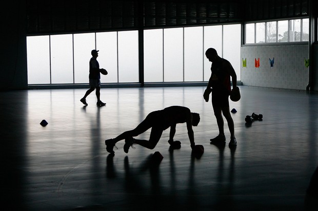 Flexões - Combine training (Foto: Getty Images)