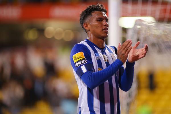 Com vídeo, Cruzeiro anuncia a contratação de Gabriel Verón, do Porto