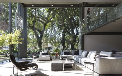 B B Italia Ganha Flagship Em Sao Paulo Casa Vogue Lojas