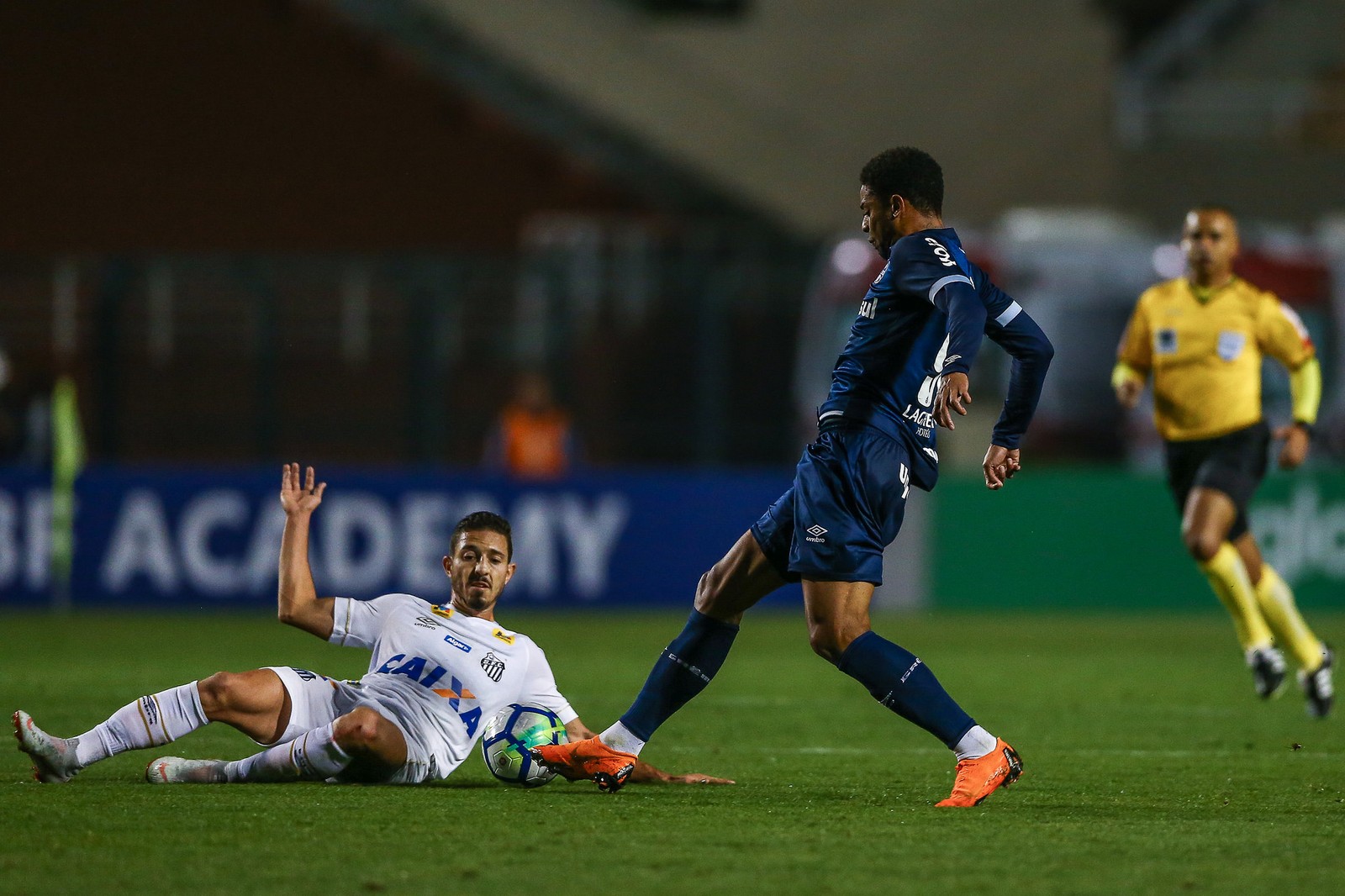 [COMENTE E DÊ SUA NOTA] Atuações: Geromel e Marcelo Grohe são os melhores em empate; André vai mal