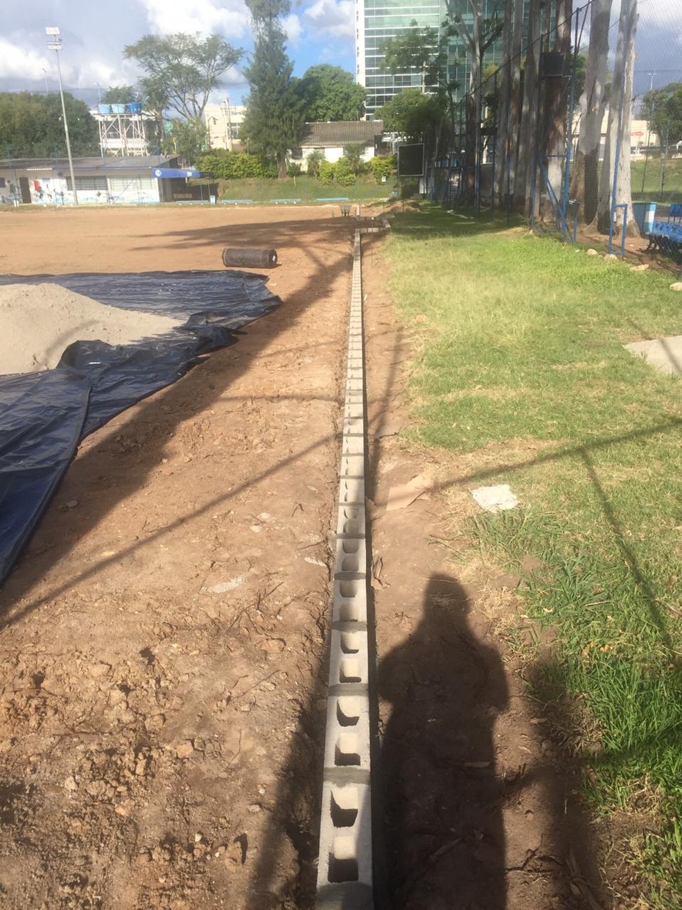 Grêmio inicia instalação de gramado sintético no CT do Cristal — Foto: Arquivo pessoal