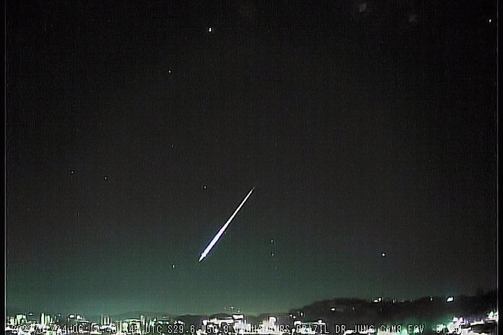 Observatório registra passagem de meteoro bólido no céu do RS em janeiro de 2023 — Foto: Observatório Heller & Jung