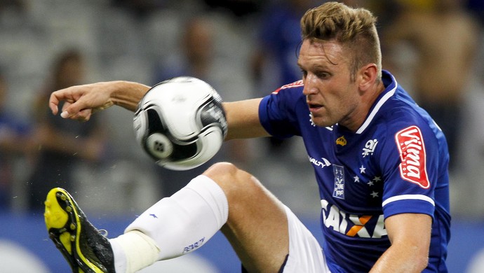 Fabiano comemora boa atuação  e espera continuar evoluindo