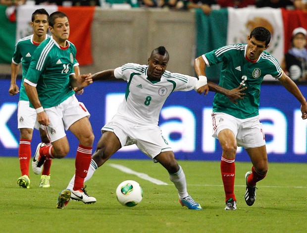 Aide BrownIdeye, Javier Hernandez e Francisco Rodiriguez, México x Nigéria (Foto: Getty Images)
