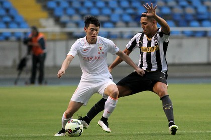 Gilberto, Botafogo x Shandong Luneng (Foto: Vitor Silva / SSPress)