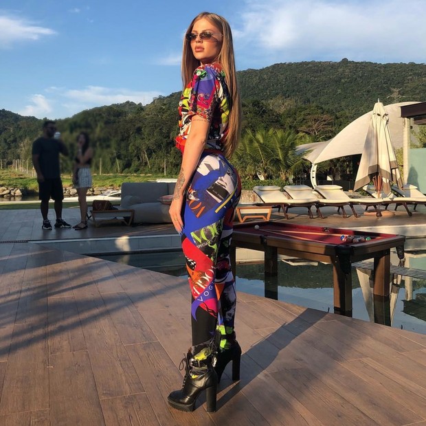 Luisa Sonza de Versace no aniversário de Bruna Marquezine (Foto: Instagram Luisa Sonza/ Reprodução)