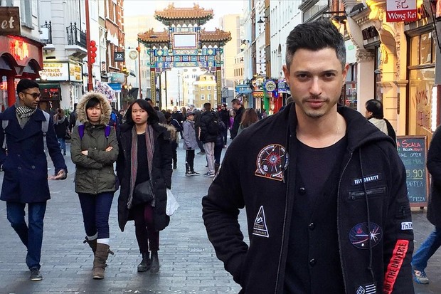 Jorge na Chinatown de Londres (Foto: Reprodução/Instagram)