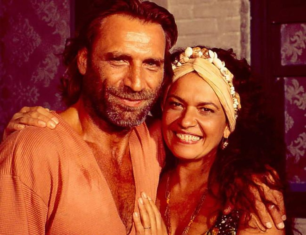 Regina Dourado em "Tropicaliente" novela da Globo (Foto Reprodução/Memória Cinematográfica)