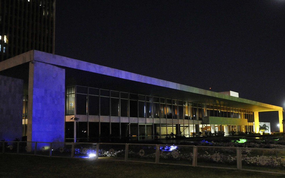 Palácio do Buriti, em Brasília, iluminado para a Semana da Pátria (Foto: Renato Araújo/GDF/Divulgação)