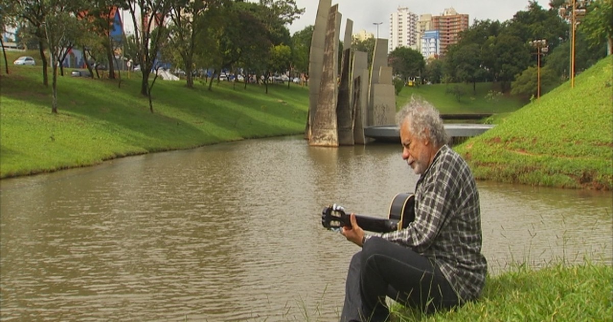 Compositor de “60 dias Apaixonado”, Constantino Mendes morre em SP