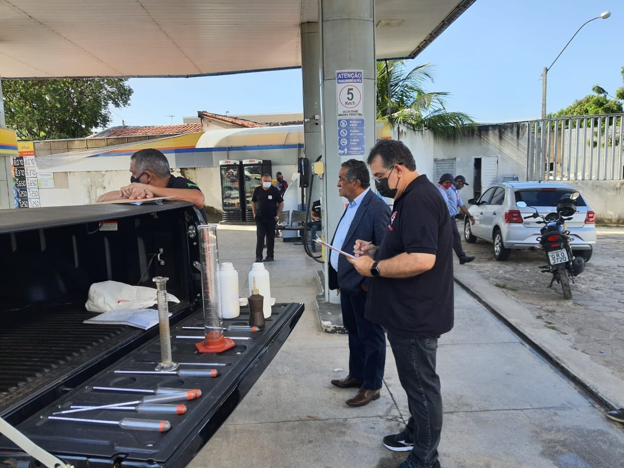 Procon fiscaliza postos de combustíveis no Litoral do Piauí; 18 estabelecimentos foram autuados