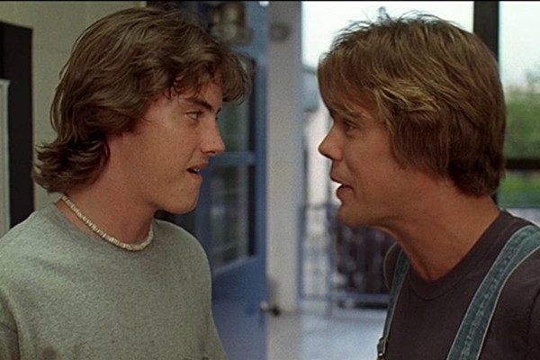 Os atores Jason London e Sasha Jenson no filme Jovens, Loucos e Rebeldes (1993) (Foto: Reprodução)