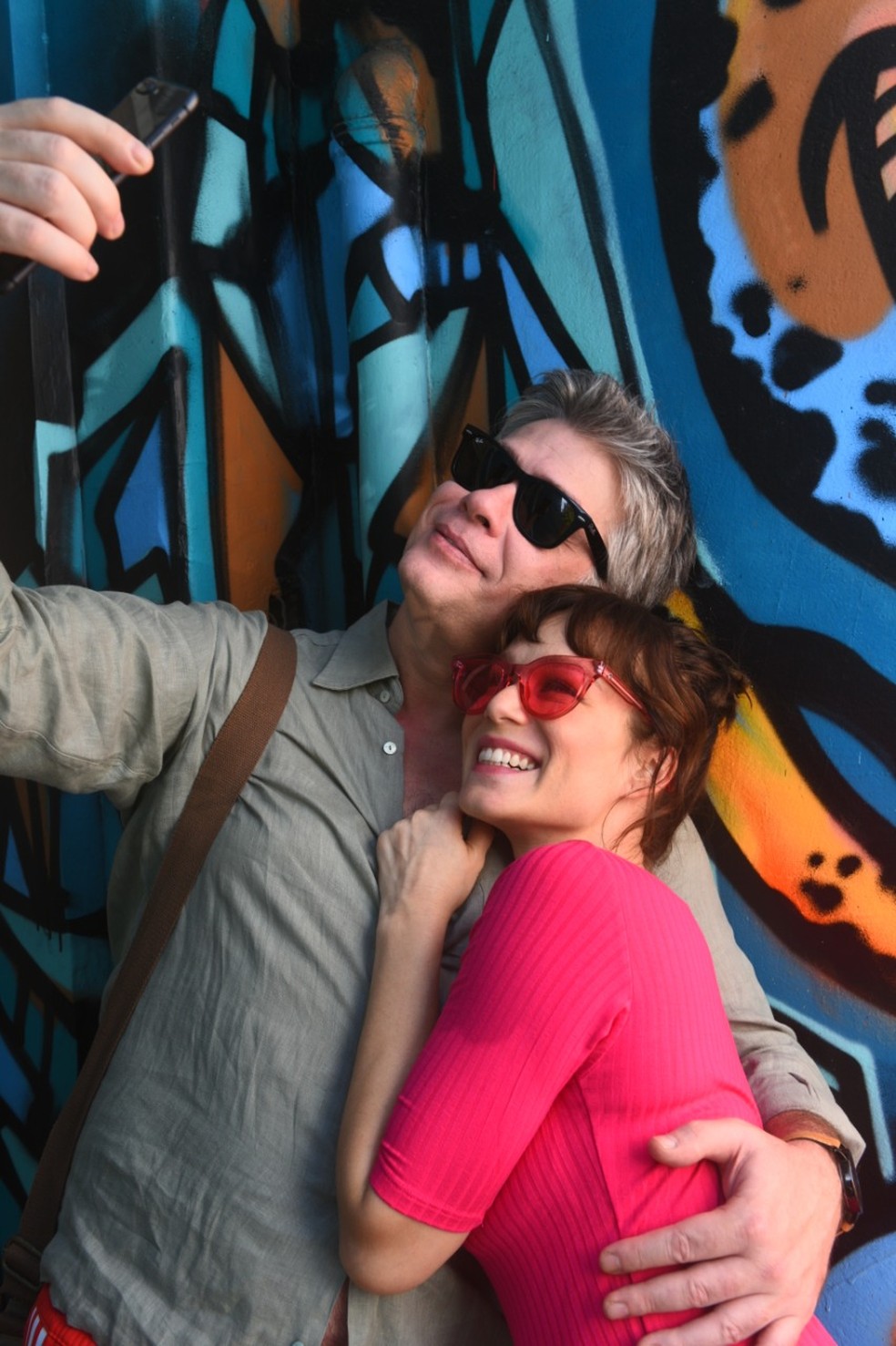 Mariana Ximenes e Fabio Assunção vivem paixão em "L.O.C.A. – Liga das Obsessivas Compulsivas por Amor" — Foto: Divulgação