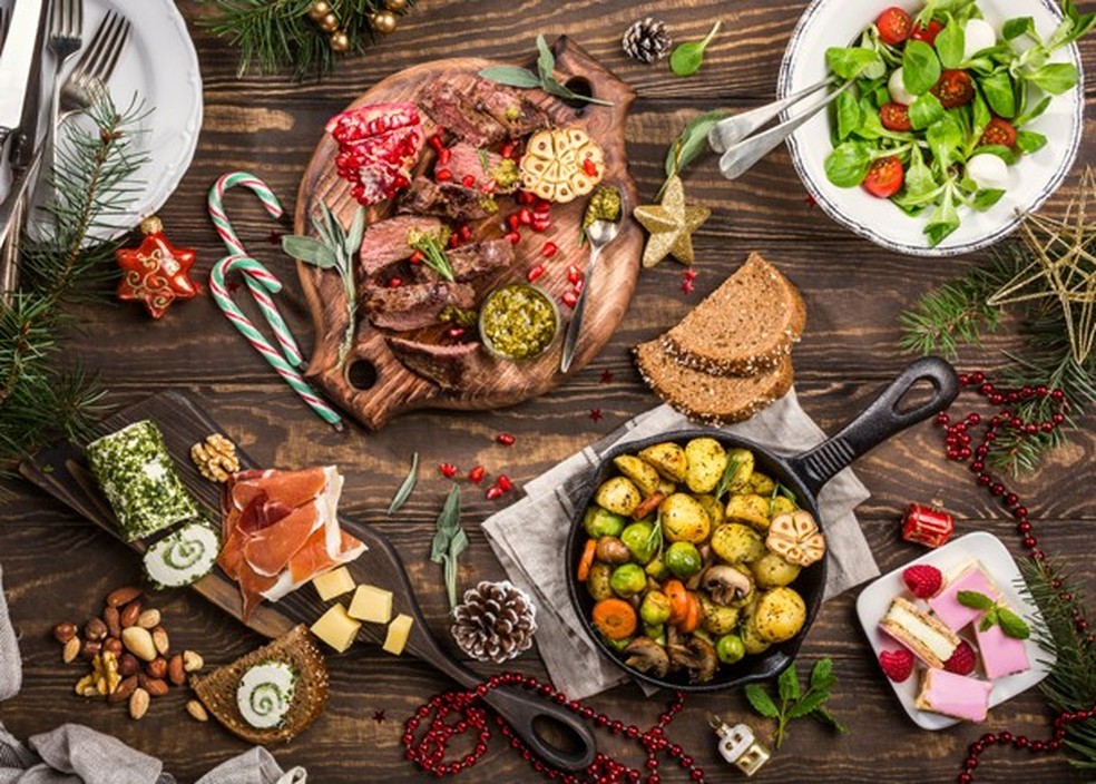 Ceia de Natal completa: saiba o que não pode faltar na sua mesa |  Gastronomia | Glamour