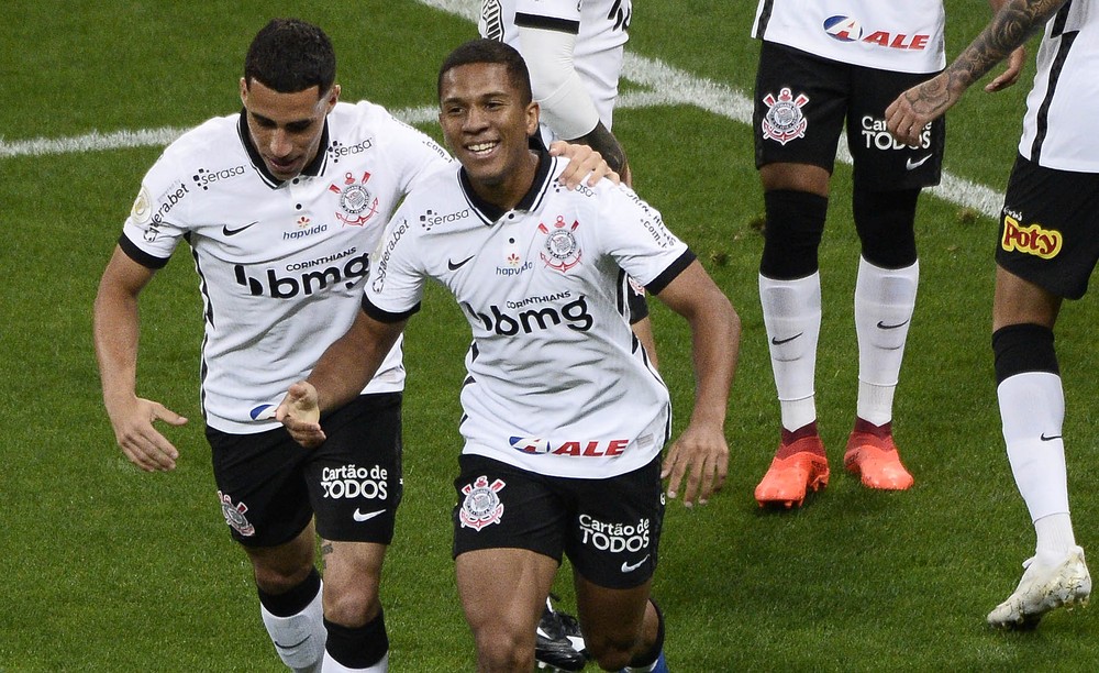 Justiça não vê indícios de fraude na saída de Matheus Davó do Guarani para o Corinthians