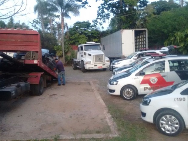 Apreensão foi no bairro Cecap, em Itatiba (Foto: Divulgação/Polícia Militar)