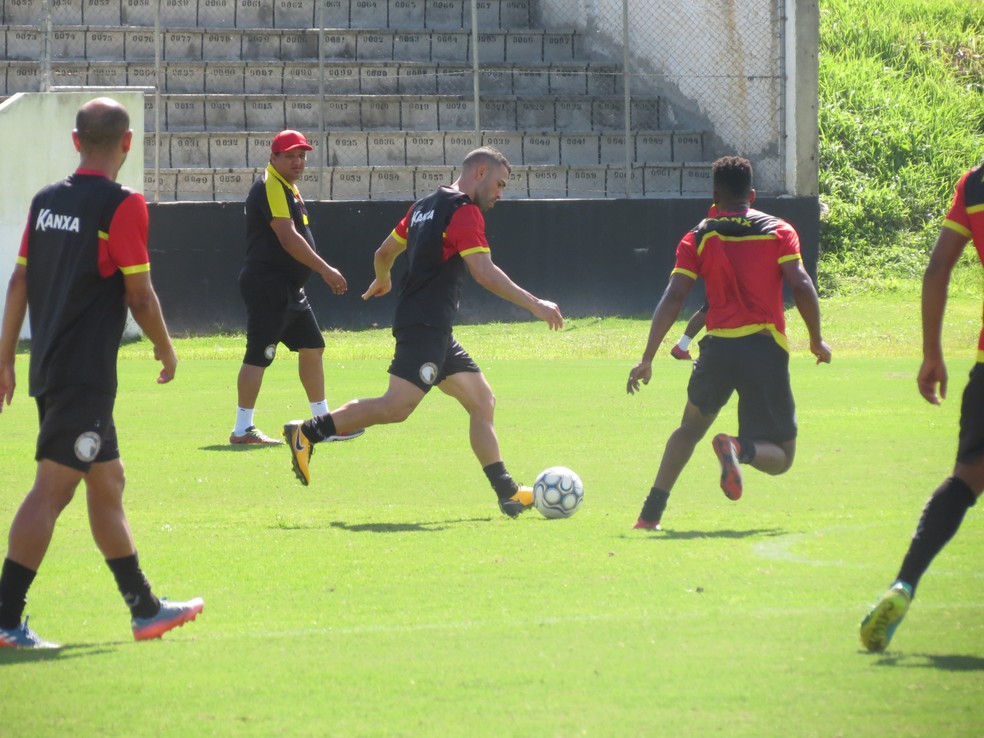 Sidney pode ser titular na partida contra a Juazeirense, no domingo  (Foto: Rhuan Carlos/Globo FC)