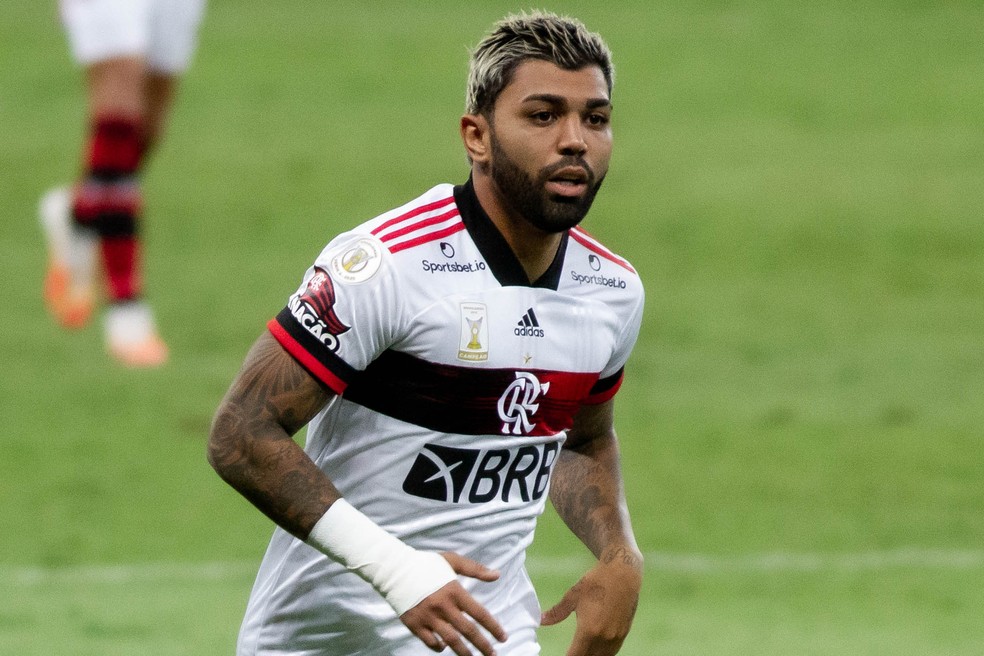 Gabigol entrou no segundo tempo da partida — Foto: FERNANDO MORENO/AGIF/ESTADÃO CONTEÚDO
