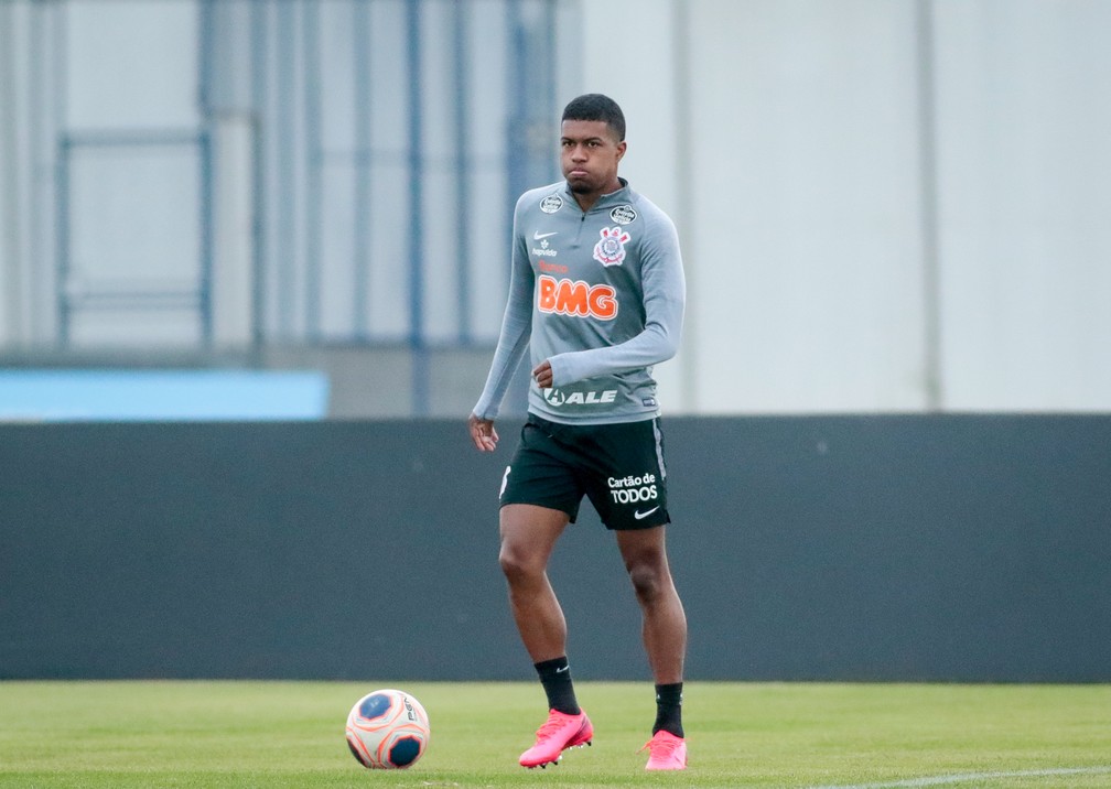 Léo Natel em treino do Corinthians — Foto: Rodrigo Coca/Ag. Corinthians