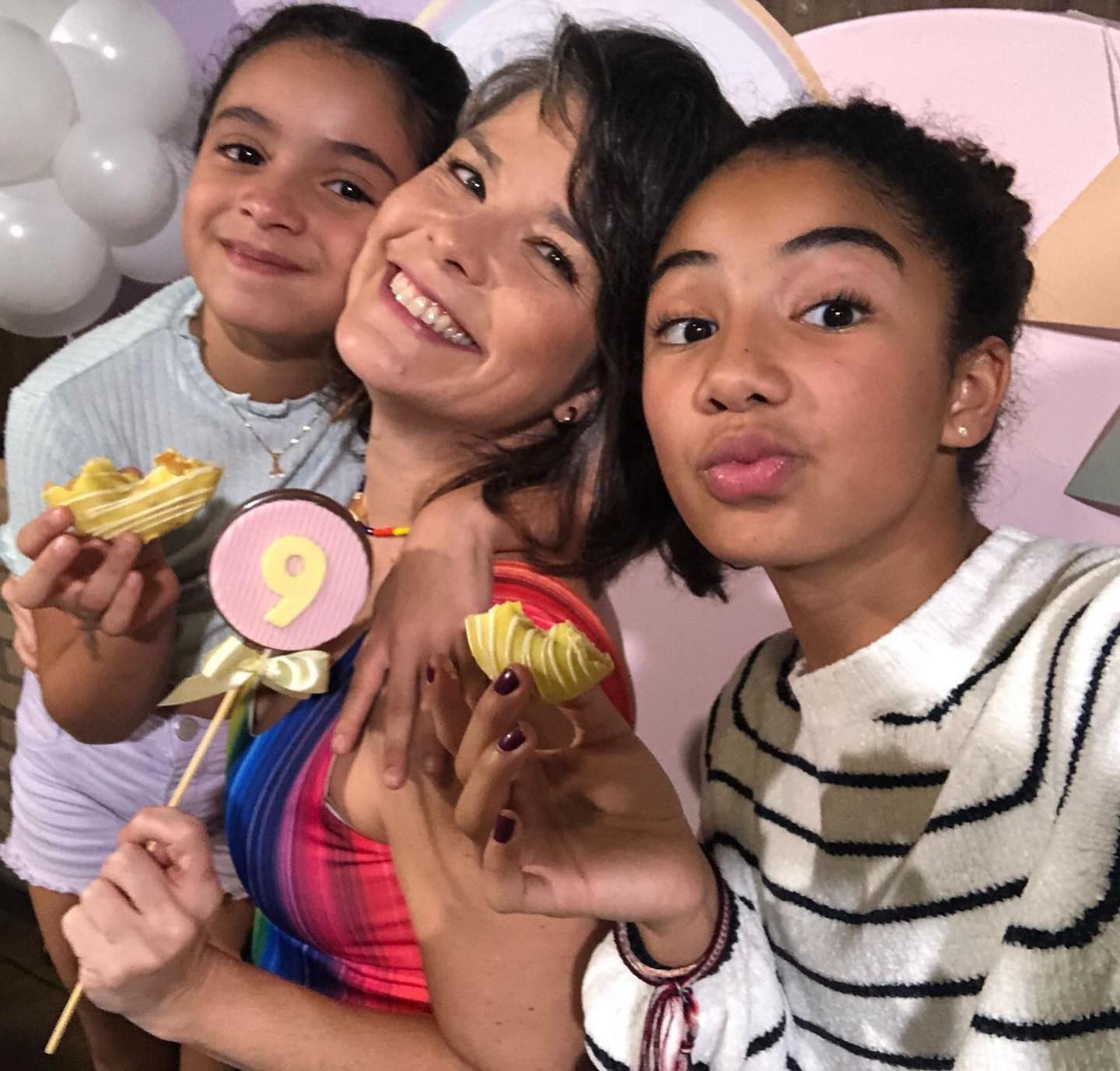 'Filho jamais segurou casamento', desabafa Samara Felippo em foto com as filhas (Foto: Reprodução / Instagram)