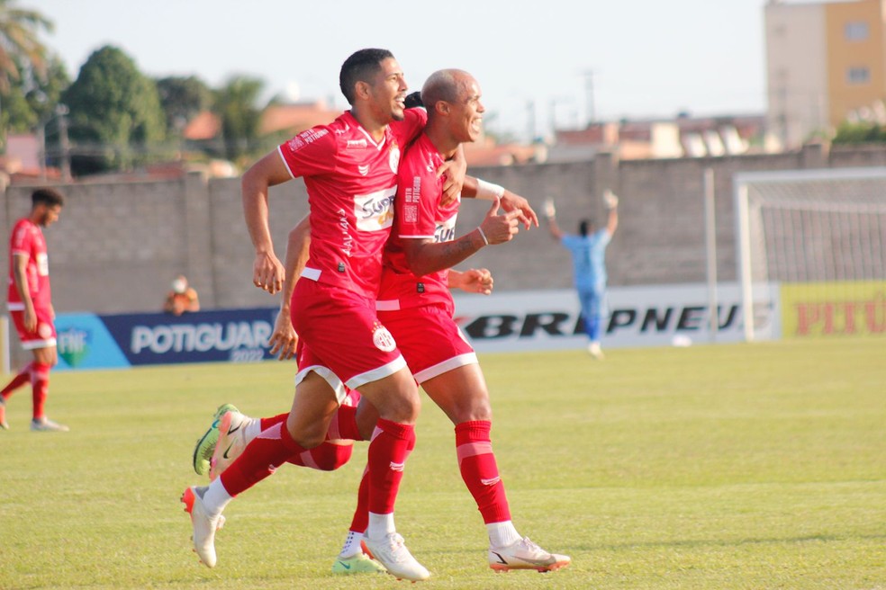 Zé Eduardo e William Marcílio fizeram os gols do América-RN — Foto: Canindé Pereira/América FC