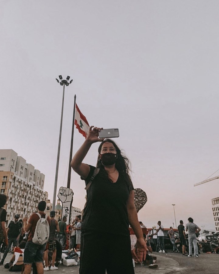 Oleksandra El Zahran usou sua conta no Instagram, @polleksandra, para chamar a atenção para a situação política cada vez mais turbulenta e as lutas econômicas do Líbano (Foto: Reprodução/Instagram)