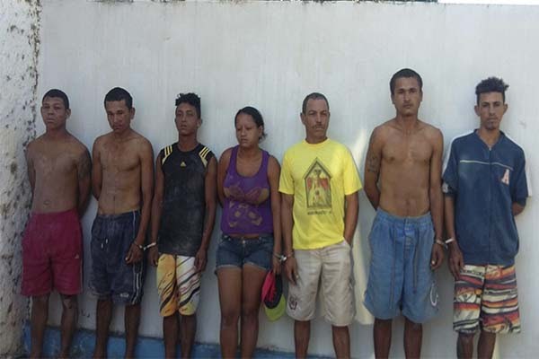 Suspeitos de crimes foram presos durante operação policial (Foto: Divulgação/Polícia Civil)