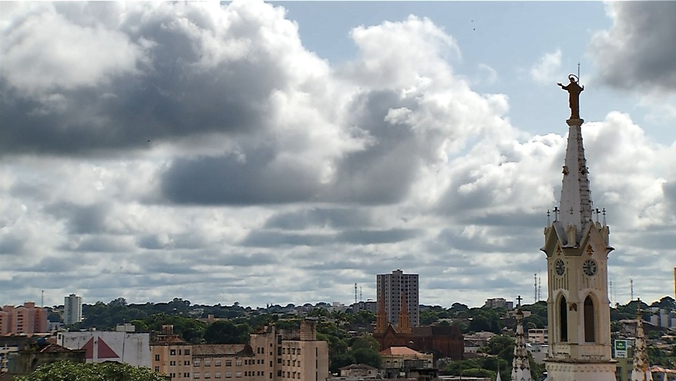 Temperaturas ficam amenas por causa das nuvens — Foto: Reprodução/TV Integração