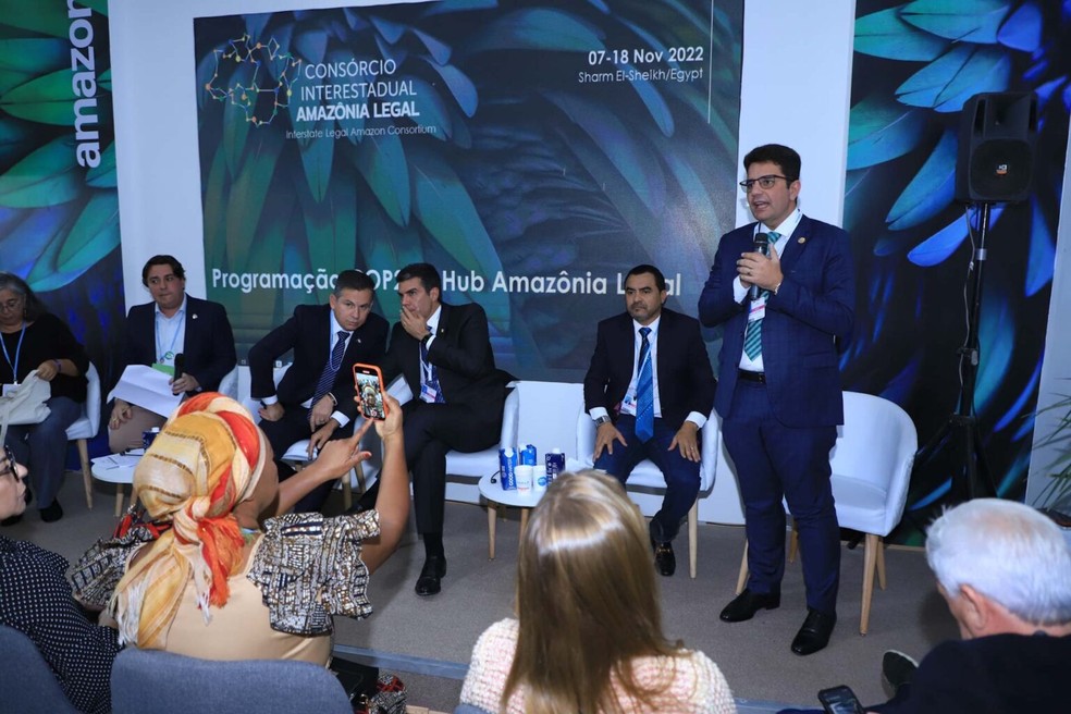 Financiamento climático foi tema de painel apresentado por governadores da Amazônia Legal nesta segunda-feira (14), na COP27 — Foto: Pedro Devani/Secom
