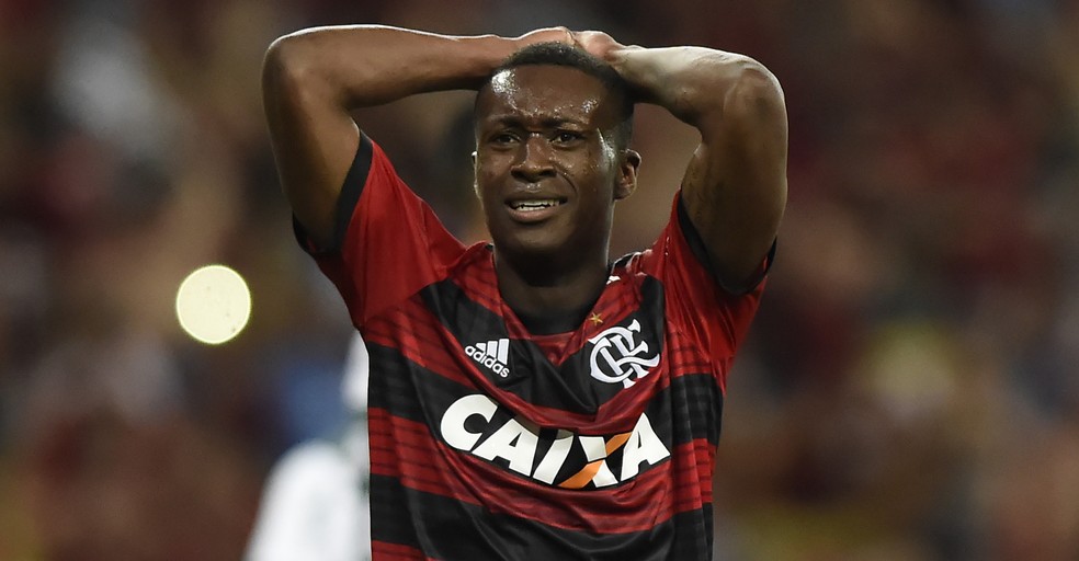 Marlos Moreno lamenta chance desperdi&ccedil;ada no empate em confronto direto com o Palmeiras &mdash; Foto: Andr&eacute; Dur&atilde;o