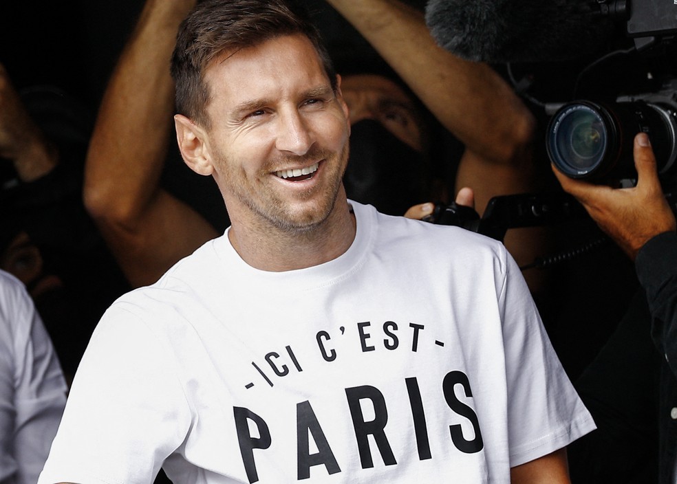 Messi passa por exames médicos e fica pronto para assinar contrato com o PSG