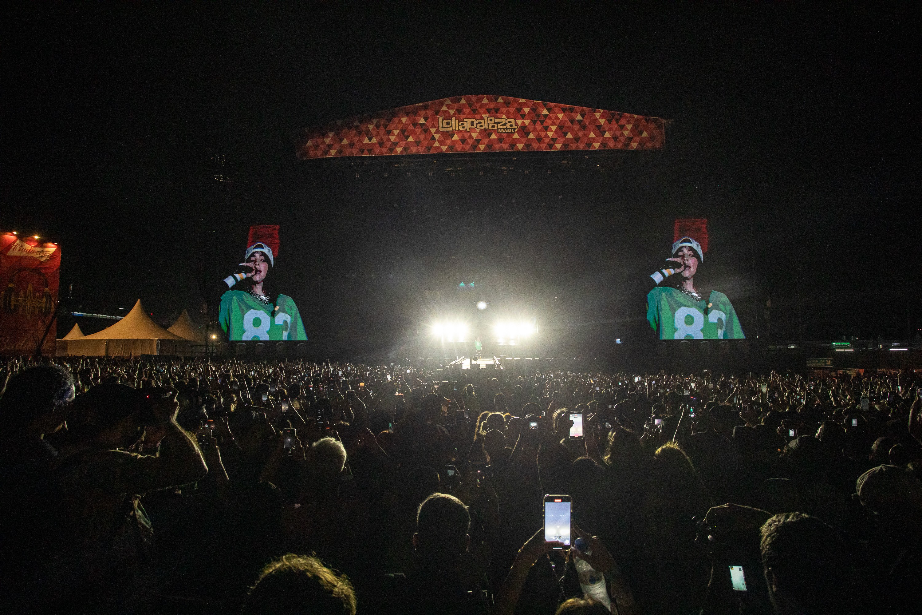 Lollapalooza 2023 bate recorde de público diário com mais de 103 mil pessoas na sexta-feira