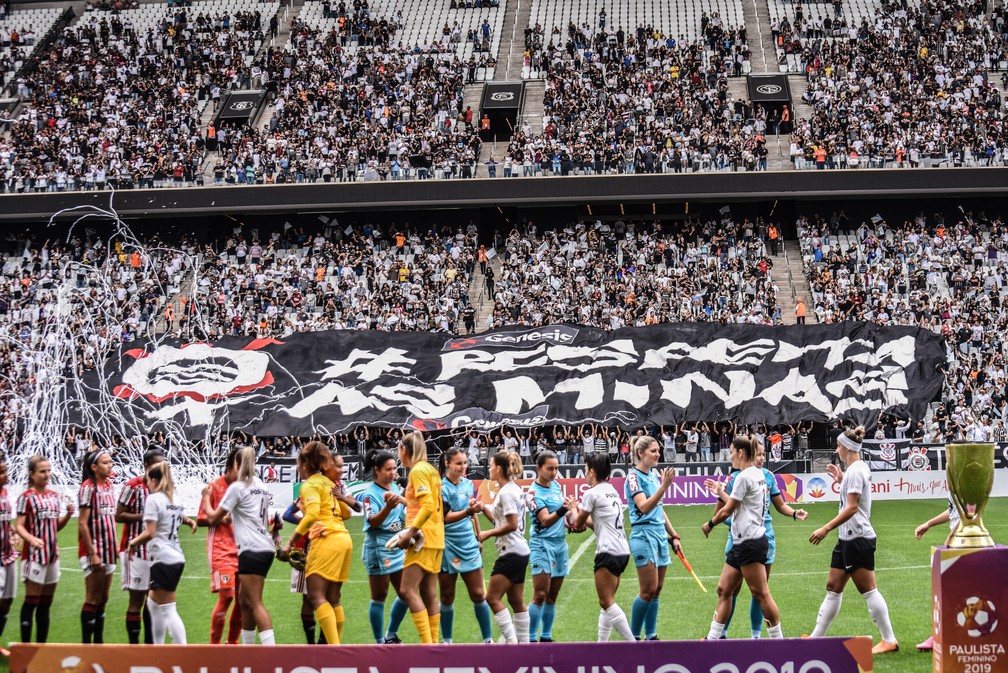 Torcida Do Corinthians Estabelece Novo Recorde De Publico Em Jogos De Futebol Feminino No Brasil Corinthians Ge