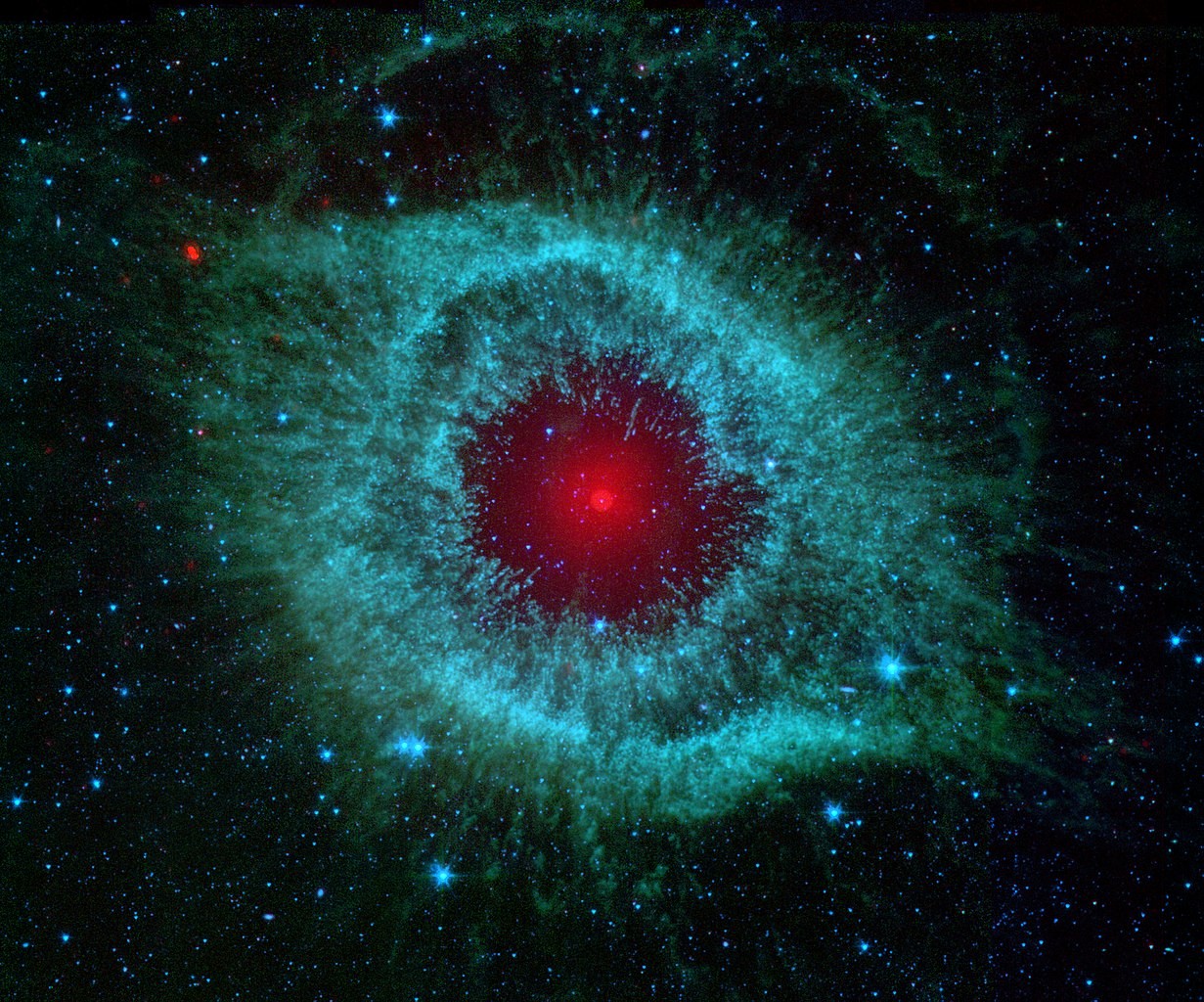 Nebulosa da Hélice vista em infravermelho (Foto: NASA/JPL-Caltech/University of Arizona)