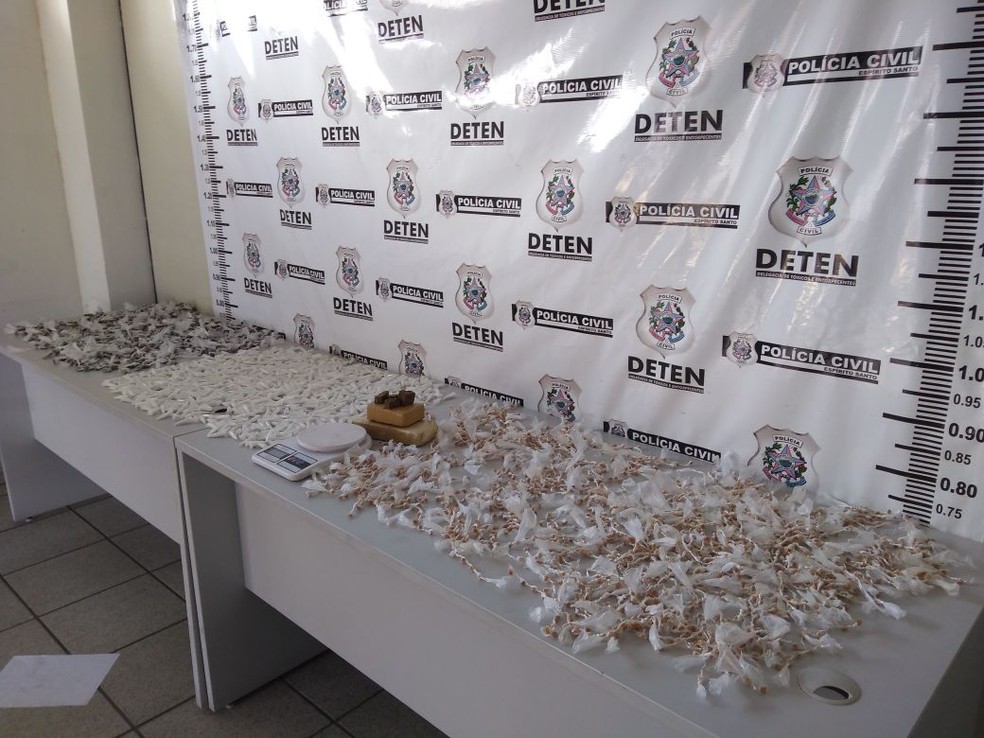 Jovem de 22 anos trouxe droga do RJ para o ES, segundo a polícia (Foto: Divulgação / Polícia Civil)