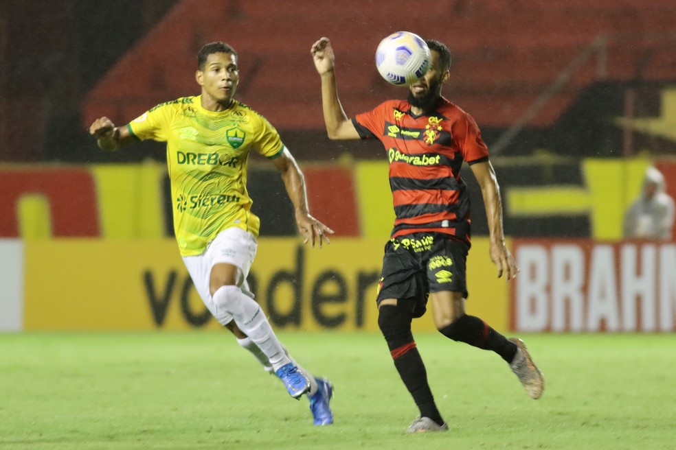 Cuiaba Nao Tera Joao Lucas E Atacante Retorna Para Confronto Contra O Flamengo Cuiaba Ge