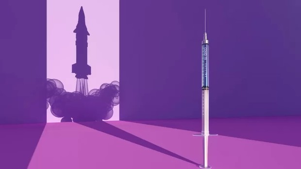 Pfizer iniciou estudos clínicos para uma nova vacina adaptada à ômicron (Foto: Getty Images via BBC)