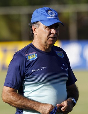Marcelo quer melhor aproveitamento das bolas áreas do time do Cruzeiro
