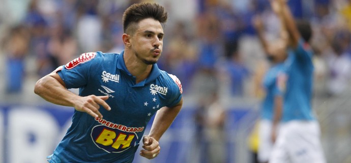 Bons números fazem de Willian  a cara da era Mano no Cruzeiro
