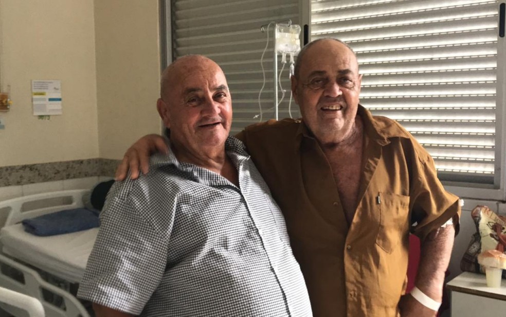 Irmãos se reencontraram após 42 anos, em Goiânia, Goiás  — Foto: Guilherme Rodrigues/TV Anhanguera 