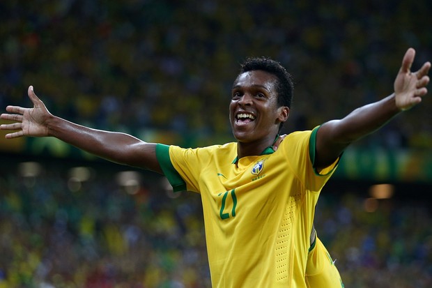 Jô - seleção brasileira (Foto: Getty Images)