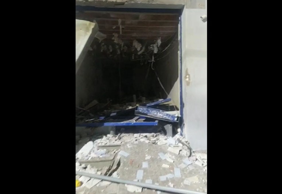 Casa lotérica é explodida e assaltada em São Félix — Foto: Reprodução/Redes Sociais