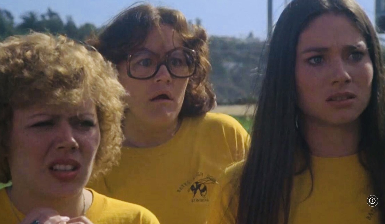 A atriz Edie McClurg (centro) em Carrie, a Estranha (1976) (Foto: reprodução)