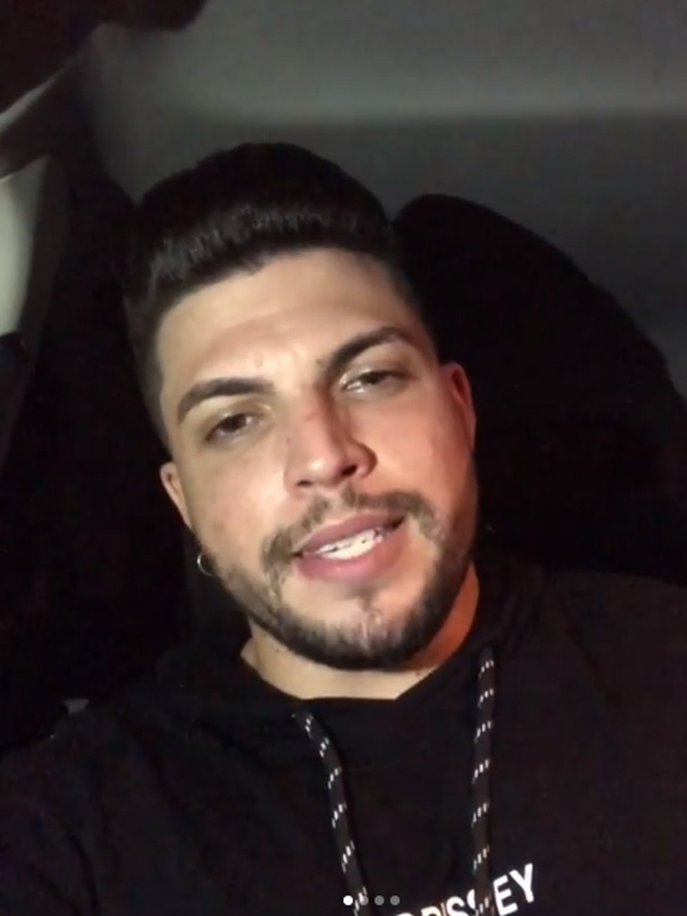 Cantor Kaio Stronda se manifestou sobre o ocorrido em suas redes sociais  — Foto: Reprodução/Instagram Kaio Stronda