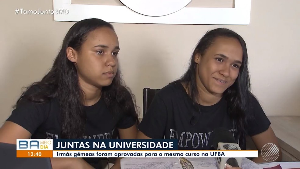 Gêmeas passsaram juntas na Ufba — Foto: Reprodução/TV Bahia