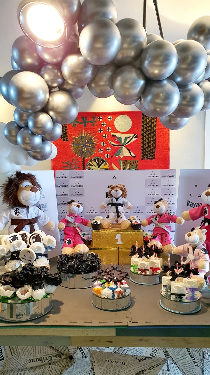 Ravane Nayara no Instagram: “Casa toda enfeitada, mesa posta e família  reunida porque hoje é o dia que comemoramos o nascimento do nosso Rei: JE…