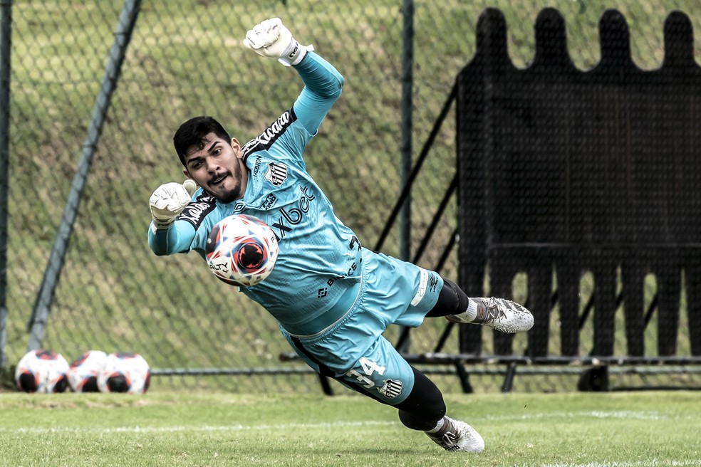 João Paulo inicia mais uma temporada como o titular no gol do Santos — Foto: Ivan Storti/ Santos FC 