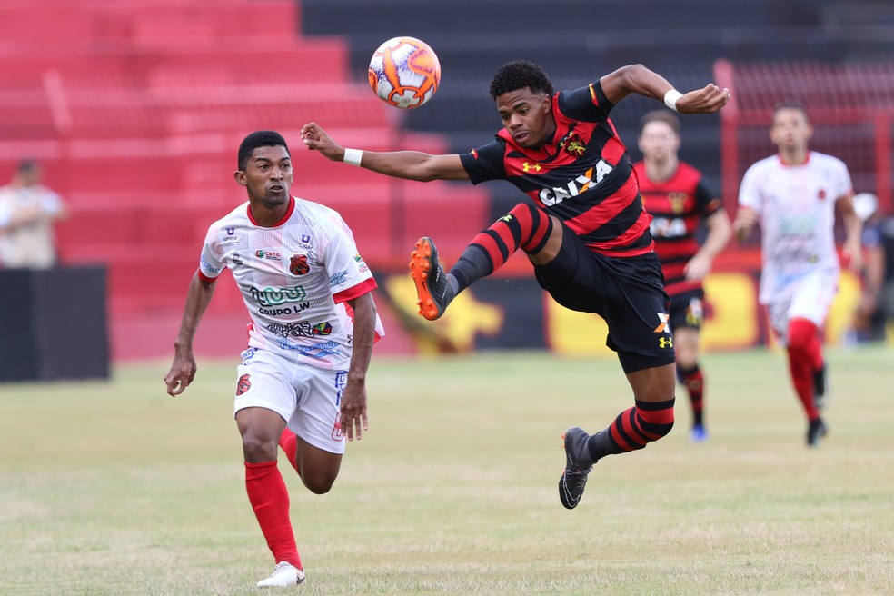 Sport perdeu para o Flamengo de Arcoverde na abertura do Pernambucano — Foto: Marlon Costa (Pernambuco Press)