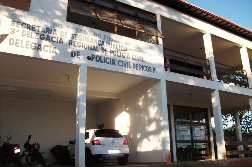 Sede da Delegacia Regional de Picos (Foto: Gil Oliveira/ G1)